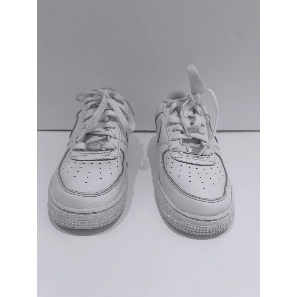 Nike Air Force 1 Low Triple White Kids Sneakers FV5951-111 Size 5.5Y